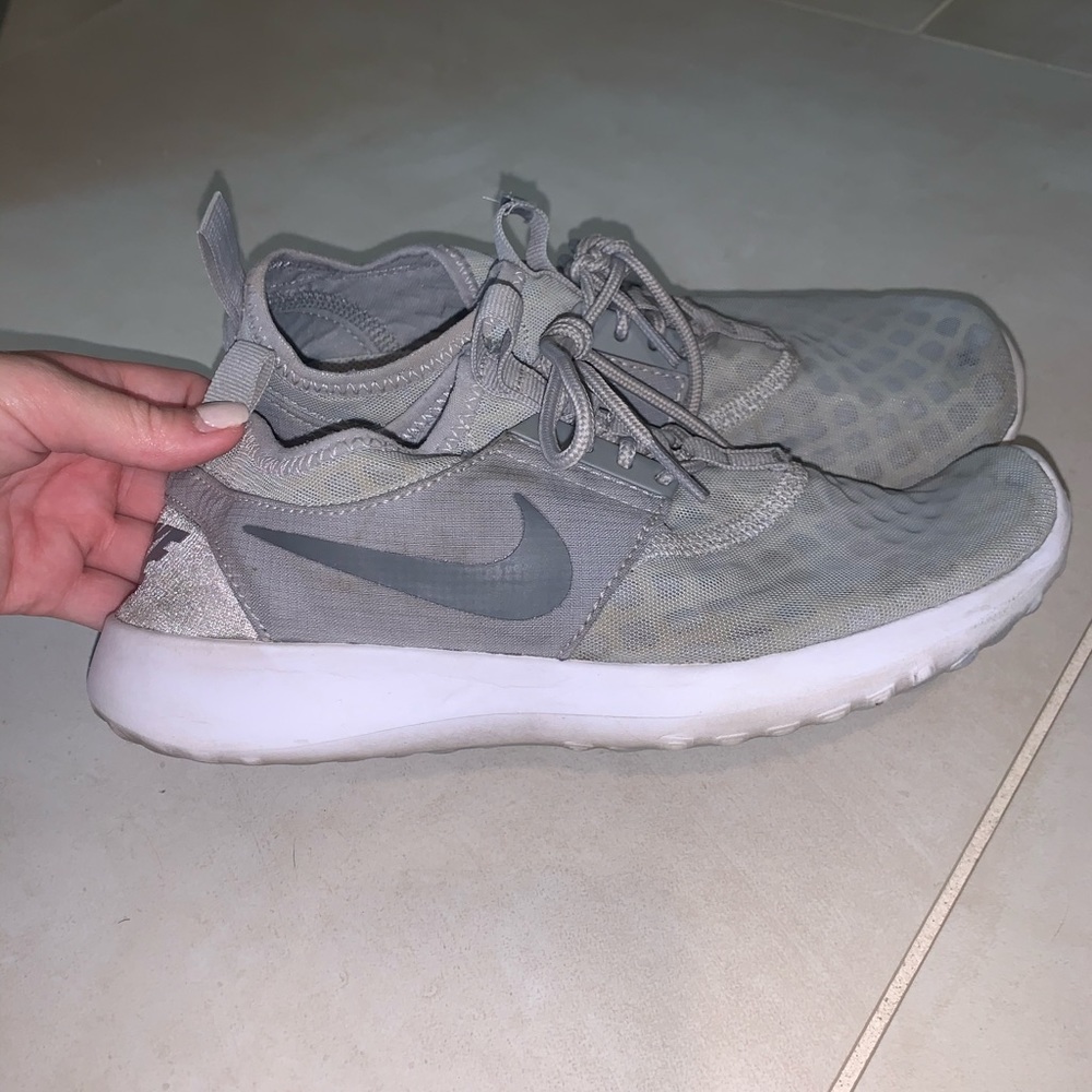 NIKE Running shoes
